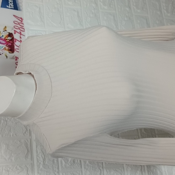 FOREVER 21 knitted trutle Neck dress - Picture 4 of 7